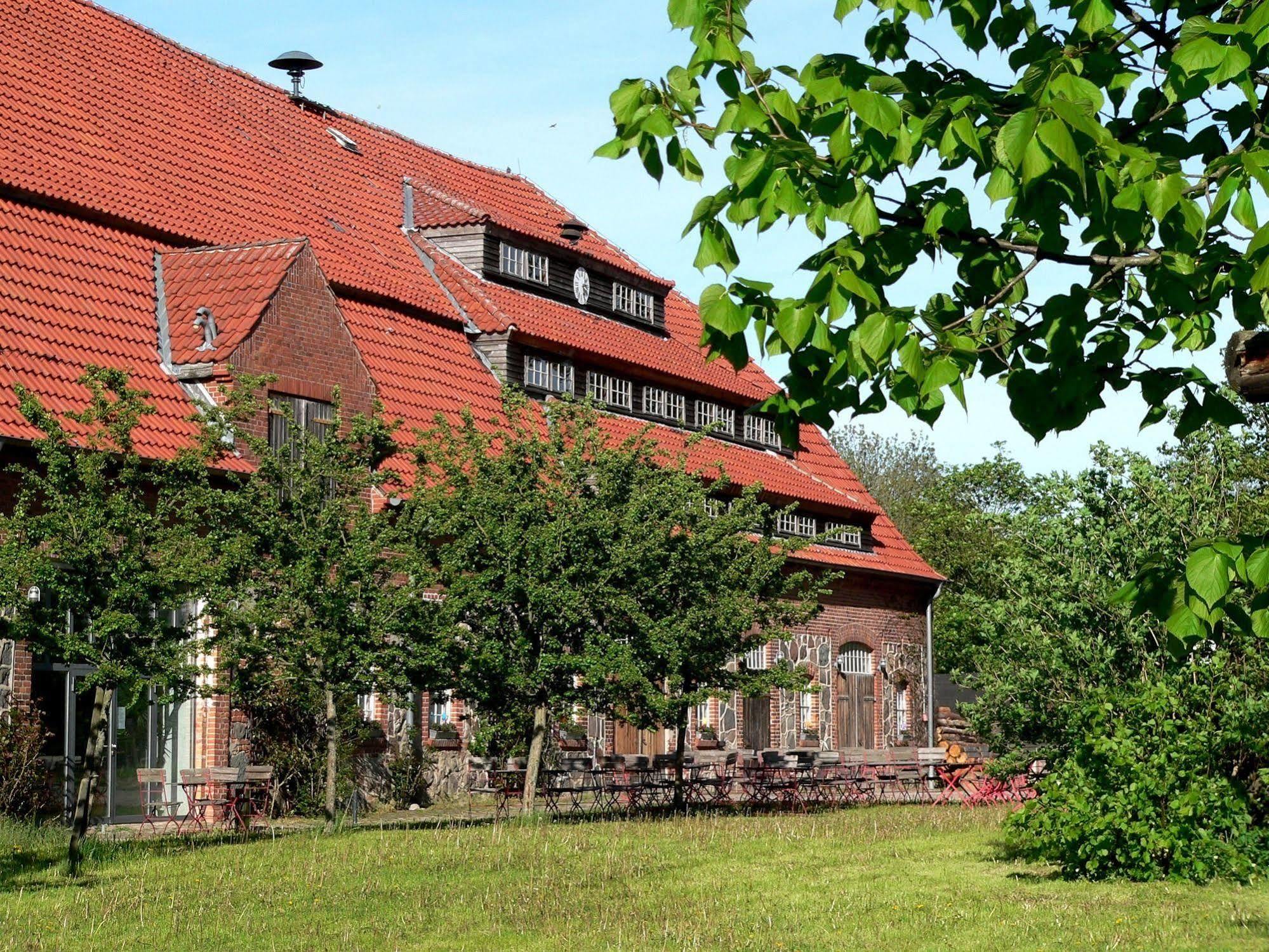 Gutshof Woldzegarten Hotel Exterior foto